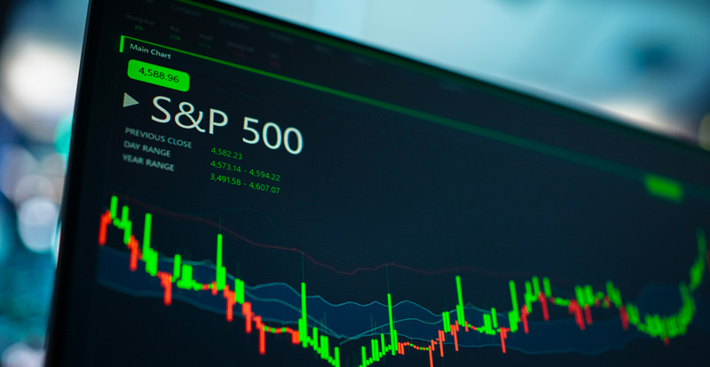 Investice do S&P 500: Výhody, rizika a tipy