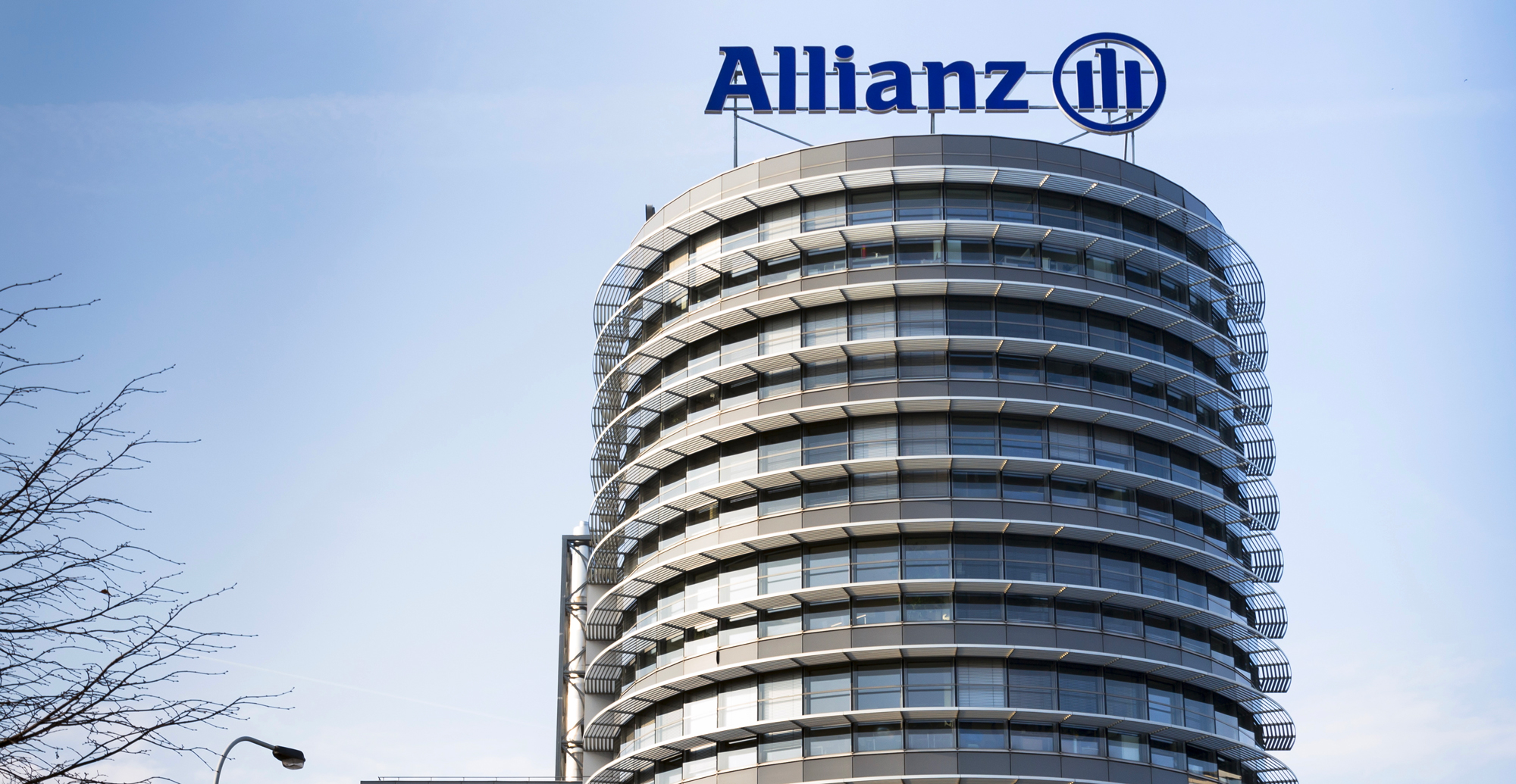 ČNB trestá Allianz za klamání klientů – co se stalo?