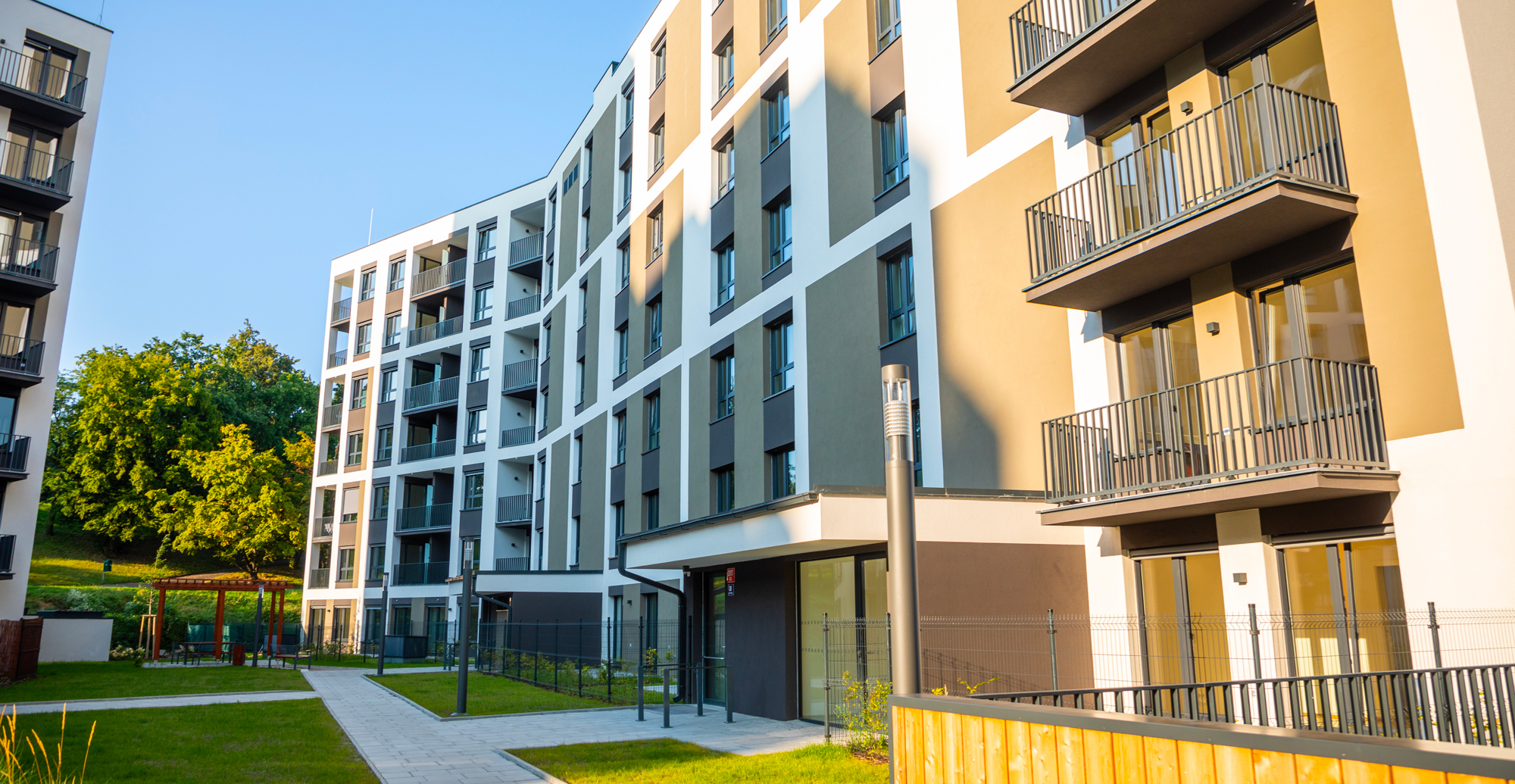 Rozdíl mezi inzertní a reálnou cenou nemovitostí 2025 Rozdíl mezi inzertní a reálnou cenou nemovitostí 2025