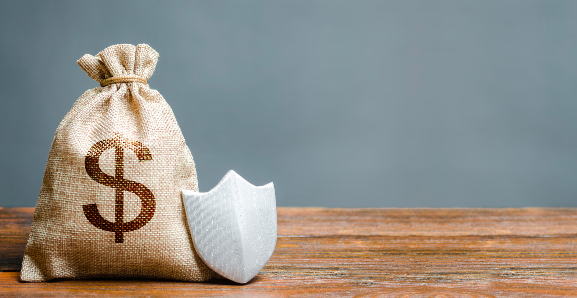 Pojištění vkladů v Česku na prahu změn. Co evropská reforma přinese lidem i obcím Pojištění vkladů v Česku na prahu změn. Co evropská reforma přinese lidem i obcím