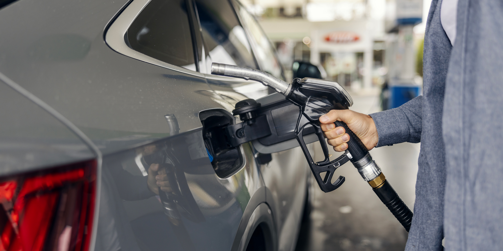 Ministerstvo financí zatím nevidí plošné navyšování marží u pohonných hmot Ministerstvo financí zatím nevidí plošné navyšování marží u pohonných hmot